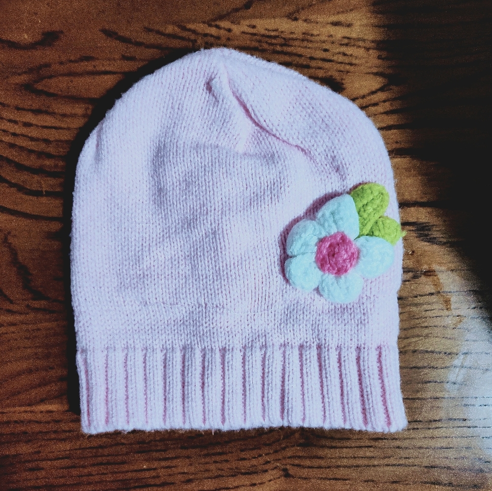 Infant Girl's Knitted Hat w/ Flower